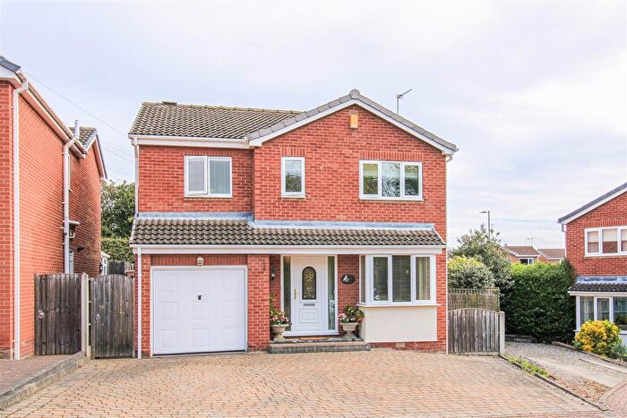 4 Bedroom Detached House For Sale In Whisperwood Close, Outwood, WF1
