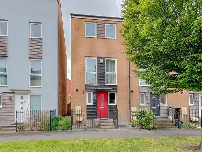 3 Bedroom End Of Terrace House For Sale In Wood Street, Patchway, Bristol, BS34