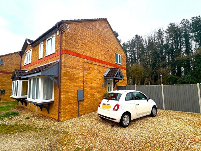 2 Bedroom Semi-Detached House To Rent In Sinclair Close, Boston, PE21
