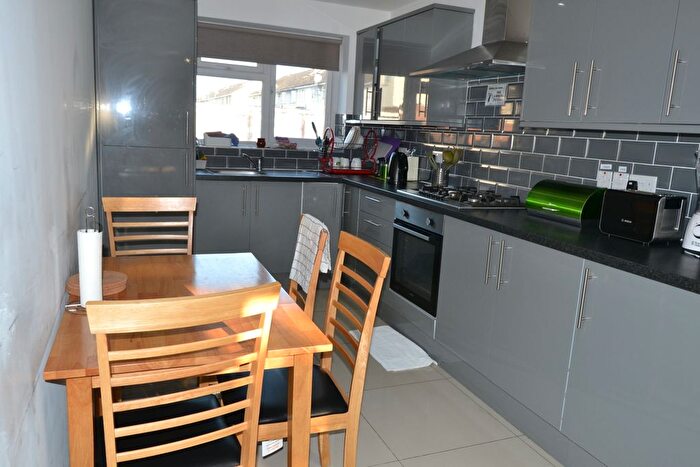 3 Bedroom Terraced House To Rent In Strokes Road, London, London, E6