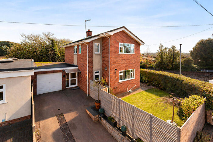 3 Bedroom Detached House For Sale In Barnardo Road, Devon, EX2