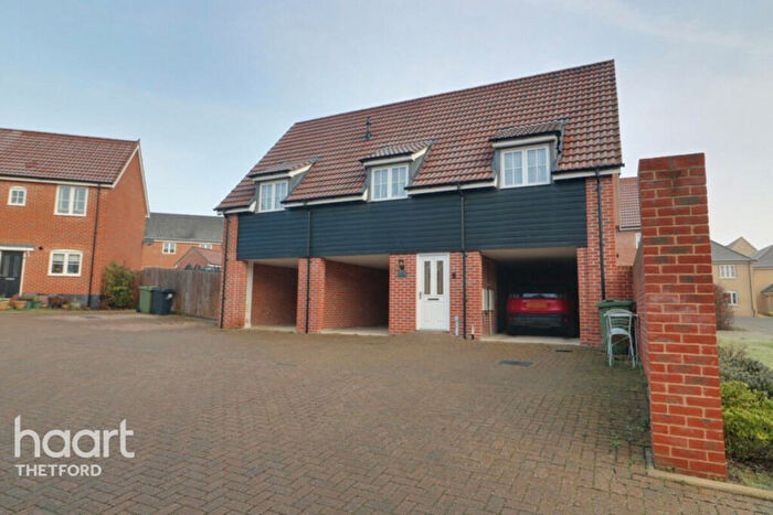 2 Bedroom Coach House For Sale In Swale View, Thetford, IP24