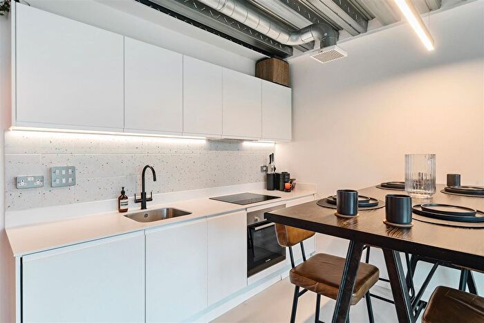 1 Bedroom Flat To Rent In Happy Walk, Leeds, LS9