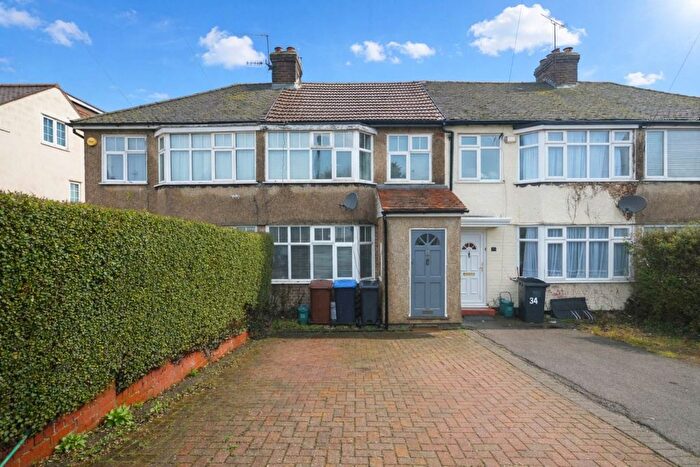 3 Bedroom Terraced House For Sale In Broad Acres, Hatfield, AL10