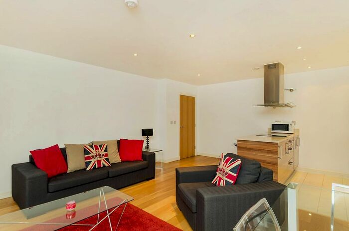 2 Bedroom Flat To Rent In Stratheden Road, Blackheath, London, SE3