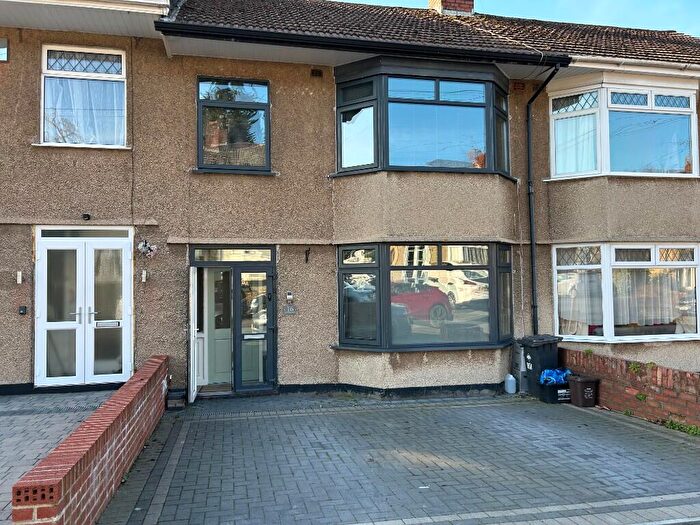 3 Bedroom Terraced House To Rent In Runnymead Avenue, Bristol, BS4