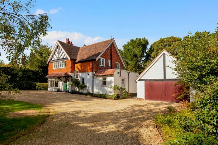 4 Bedroom Detached House For Sale In Foxcombe Road, Boars Hill, Oxford, Oxfordshire, OX1