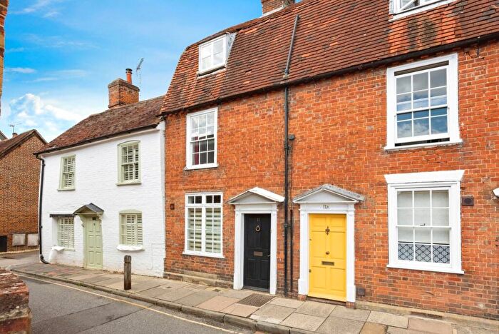 3 Bedroom Terraced House For Sale In Park Row, Farnham, Surrey, GU9