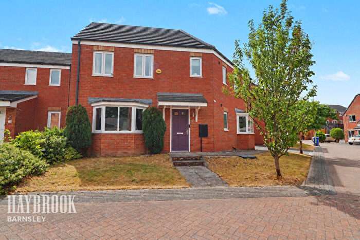 3 Bedroom Detached House For Sale In Templing Close, Barnsley, S70