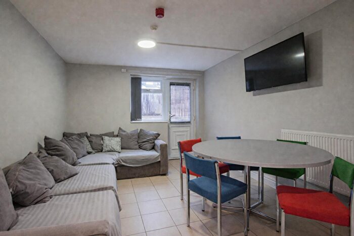 7 Bedroom Private Halls To Rent In Treherbert Street, Cathays, CF24