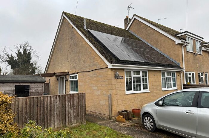 2 Bedroom Bungalow For Sale In Hill Rise, Great Rollright, Chipping Norton, OX7