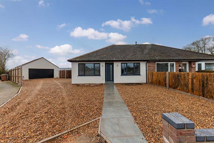 3 Bedroom Semi-Detached Bungalow For Sale In Thornham Road, Sprowston, NR7