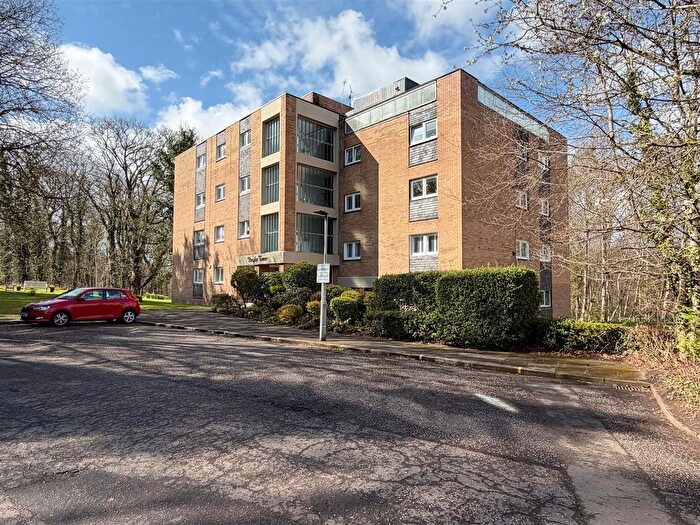 2 Bedroom Flat For Sale In Regents Gate, Bothwell, G71