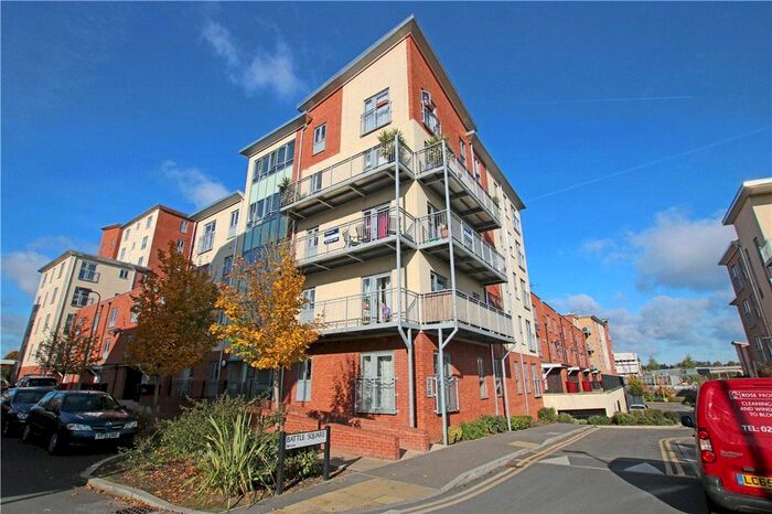 2 Bedroom Flat To Rent In Sourton House, Battle Square, Reading, Berkshire, RG30