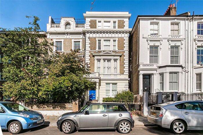 2 Bedroom Terraced House To Rent In Cambridge Gardens, Westbourne Park, W10