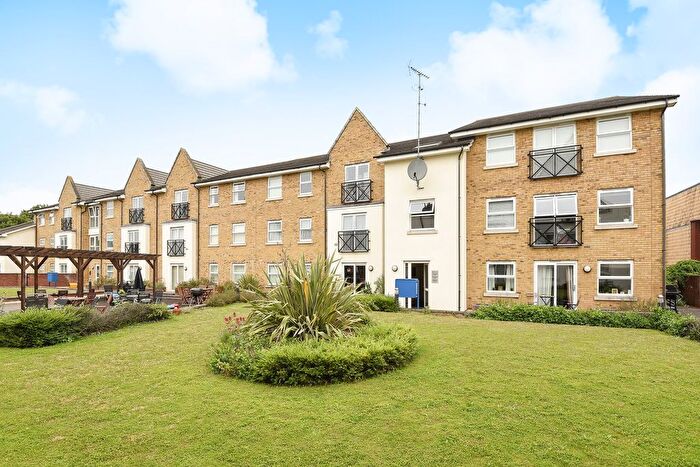2 Bedroom Flat For Sale In Johnson Place, Walsworth Road, Hitchin, SG4