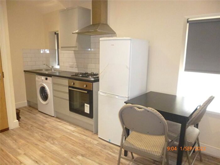 1 Bedroom Flat To Rent In Cyril Crescent, Roath, Cardiff, CF24