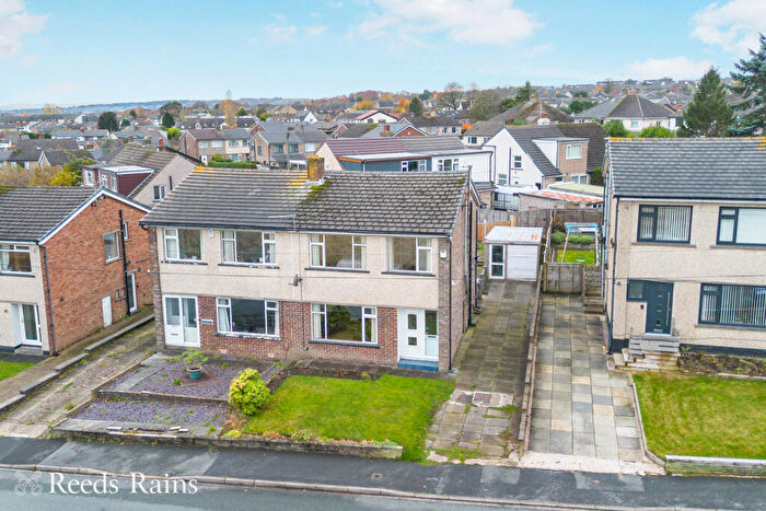 3 Bedroom Semi Detached House For Sale In Riley Lane, Halifax, West Yorkshire, HX2