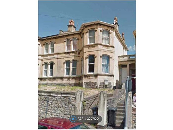 4 Bedroom Semi-Detached House To Rent In Arley Hill, Bristol, BS6