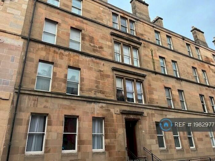 3 Bedroom Flat To Rent In West End Park Street, Glasgow, G3