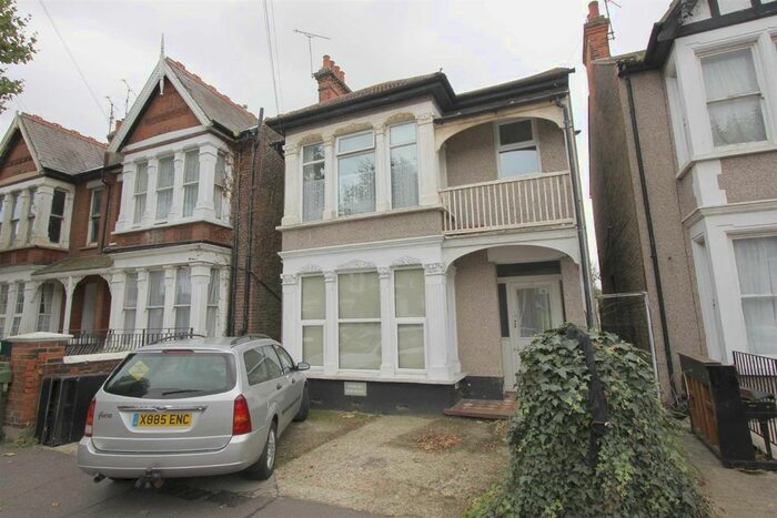 1 Bedroom Flat To Rent In Kilworth Avenue, Southend-On-Sea, SS1