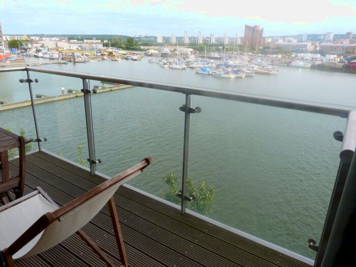 2 Bedroom Flat To Rent In Basin Approach, London, E16