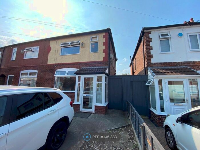 3 Bedroom Semi-Detached House To Rent In Priory Lane, Stockport, SK5