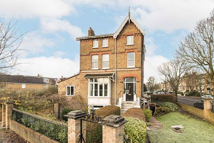 2 Bedroom Flat To Rent In Churchfield Road, London, W13
