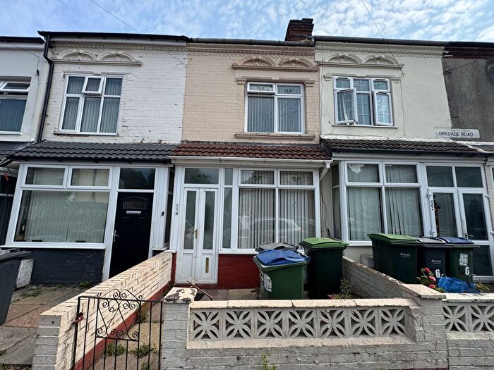 3 Bedroom Terraced House To Rent In Lonsdale Road, Smethwick, B66