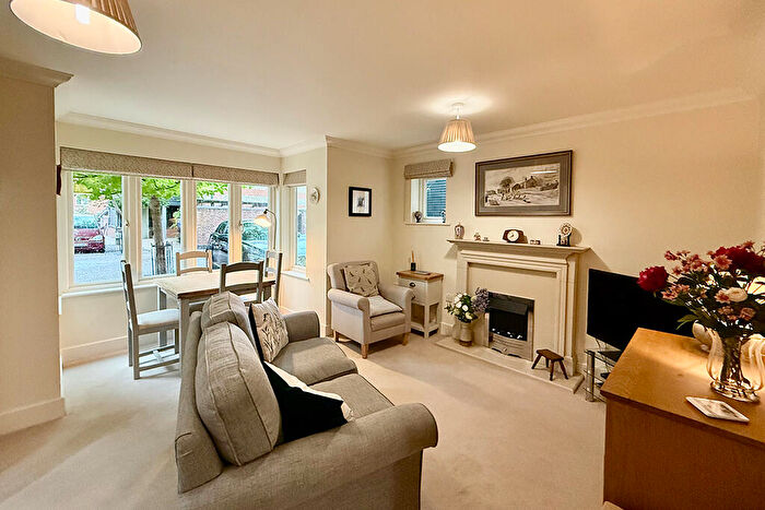 1 Bedroom Retirement Property For Sale In Brook View, South Street, Richmond Villages Letcombe Regis, Wantage, Oxfordshire, OX12