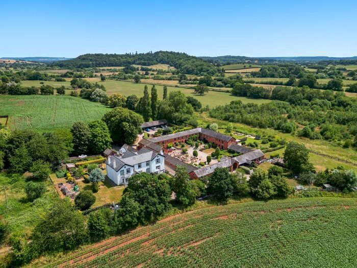 6 Bedroom Semi-Detached House For Sale In Rewe Court, Exeter, EX5