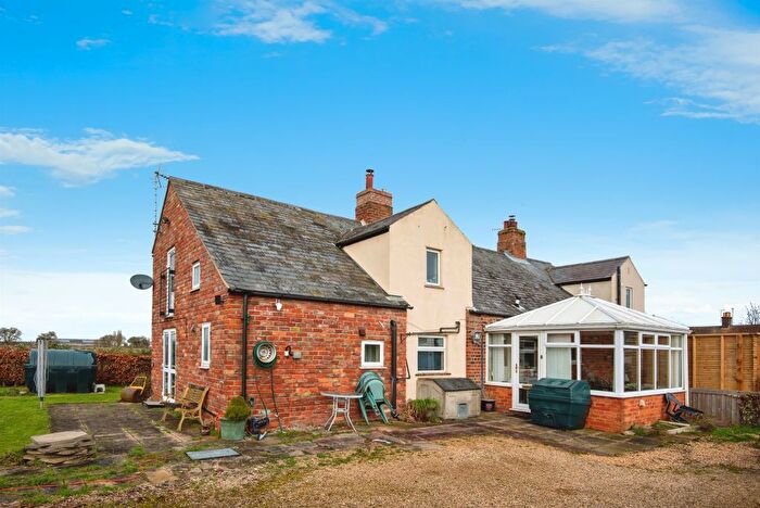 3 Bedroom Semi-Detached House For Sale In Campains Lane, Deeping St. Nicholas, Spalding, PE11