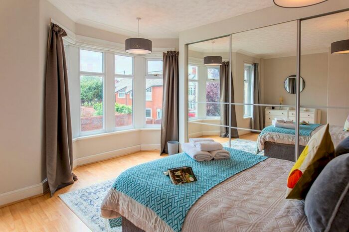 3 Bedroom Flat To Rent In Clodien Avenue, Cardiff, CF14