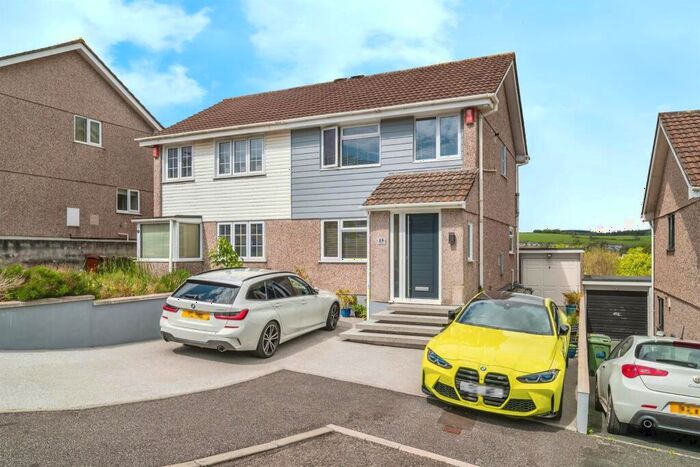 3 Bedroom Semi Detached House For Sale In Mallard Close, Plymouth, PL7