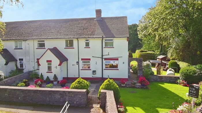 4 Bedroom Semi-Detached House For Sale In Fairleigh, Michaelston-Le-Pit, Dinas Powys, CF64