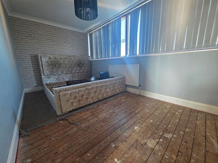 3 Bedroom Maisonette For Sale In St. Johns Way, Corringham, Stanford-Le-Hope, Essex, SS17