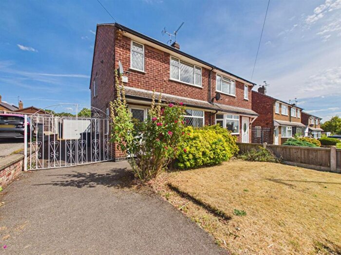 3 Bedroom Semi Detached House For Sale In Deans Drive, Borrowash, Derby, DE72
