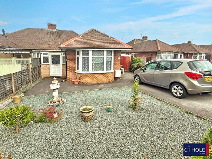 2 Bedroom Bungalow For Sale In Zoons Road, Hucclecote, Gloucester, GL3