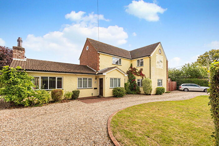 4 Bedroom Detached House For Sale In High Cross Lane, Little Canfield, Dunmow, CM6