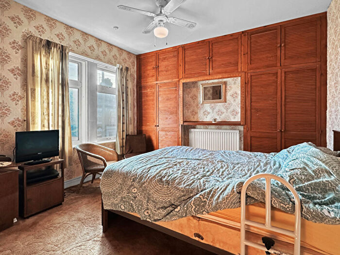 3 Bedroom Terraced House For Sale In Hemingford Road, Cambridge, CB1