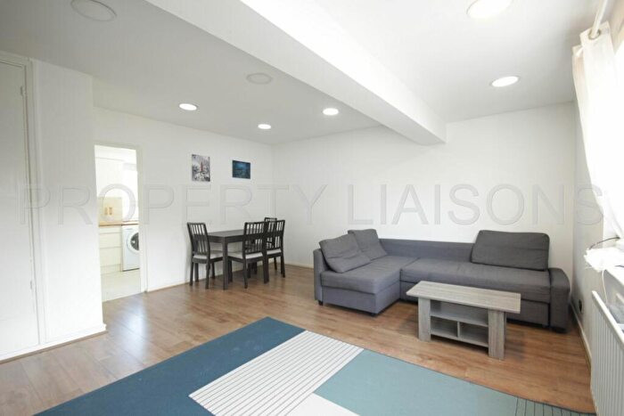 1 Bedroom Apartment To Rent In Beechey House, Watts Street, London, E1W