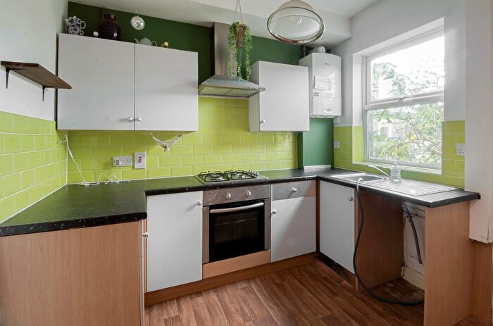 2 Bedroom End Terrace House For Sale In Barker Lane, Chesterfield, S40