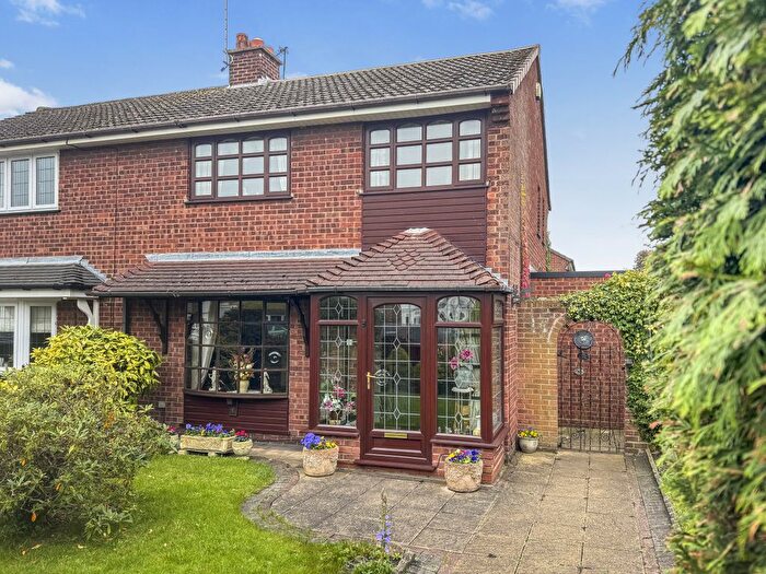 3 Bedroom Semi Detached House For Sale In Keats Drive, Bilston, West Midlands, WV14