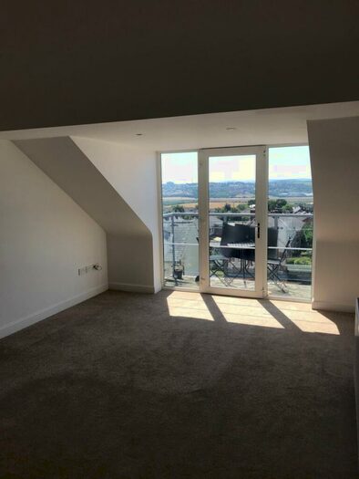 2 Bedroom Apartment To Rent In The Views, Staincross, S75