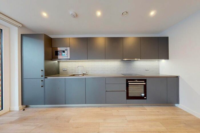 1 Bedroom Flat To Rent In New Lion Way, London, SE17