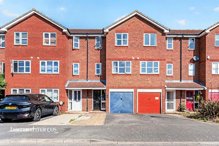 3 Bedroom Terraced House For Sale In Windrush, New Malden, KT3