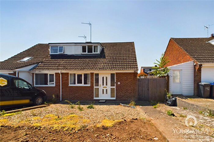 3 Bedroom Semi-Detached House To Rent In Ploughmans Walk, Northampton, NN2