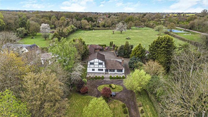4 Bedroom Detached House For Sale In Reynards Road, Welwyn, AL6