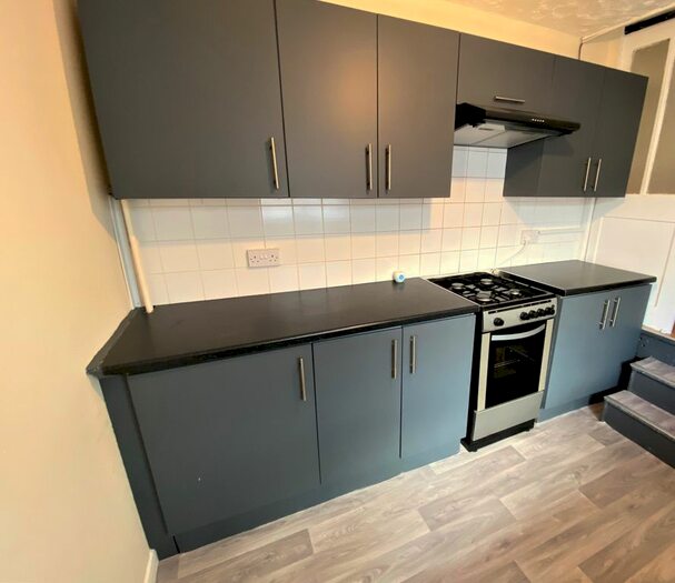 3 Bedroom Terraced House To Rent In Dorset Street, Cardiff, CF11