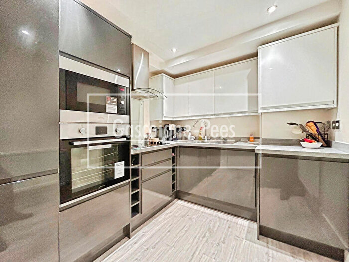 2 Bedroom Apartment To Rent In Trafalgar Court, Aldershot, GU11